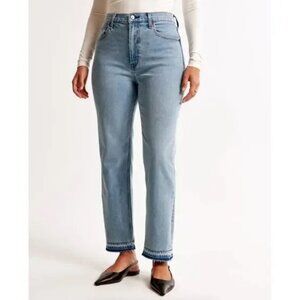 Abercrombie & Fitch Ultra High Rise Ankle Straight, 6L